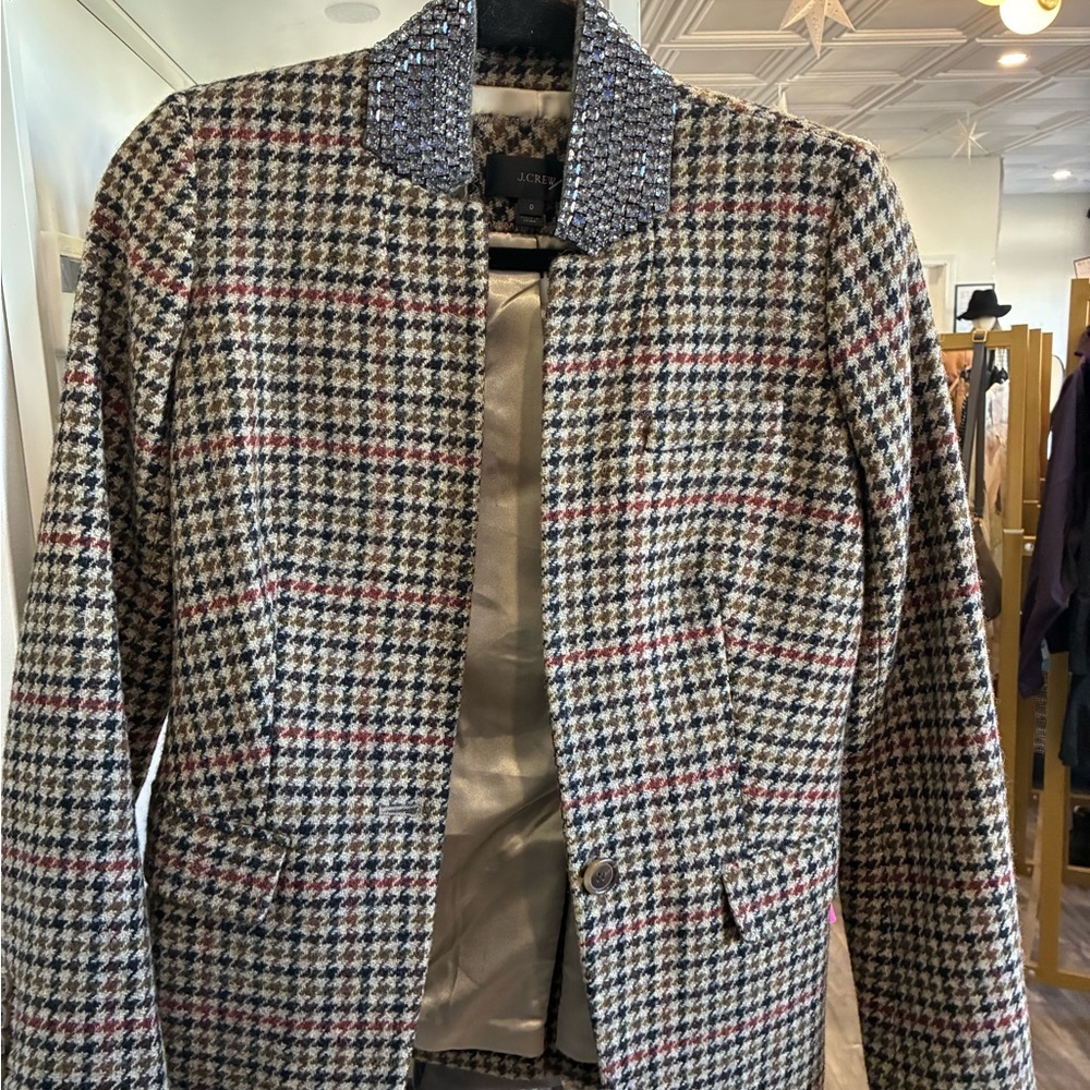 J.Crew Regent Blazer in a houndstooth pattern featuring a jeweled collar size 0 - Picture 3 of 4
